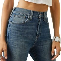 Ariat Women's High Rise Ultra Lucy Relaxed Straight Jean Fontana 7 Ariat Women's High Rise Ultra Lucy Relaxed Straight Jean Fontana -Outlet Cowgirl Looks Store 10042220 03
