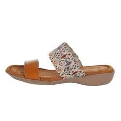 Minnetonka Women`s Sabina Cream Sandal -Outlet Cowgirl Looks Store 5062 87 3