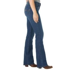 Wrangler Women's Aura Slimming Boot Cut Jean -Outlet Cowgirl Looks Store WUT74KJ 3